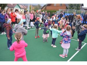 Slovesnost ob zaključku obnove športnega igrišča pri OŠ Josipa Vandota v Kranjski Gori 10